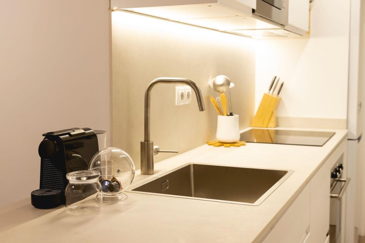 Bravissimo Cort Reial Entresol A Apartment ชีโรนา ภายนอก รูปภาพ